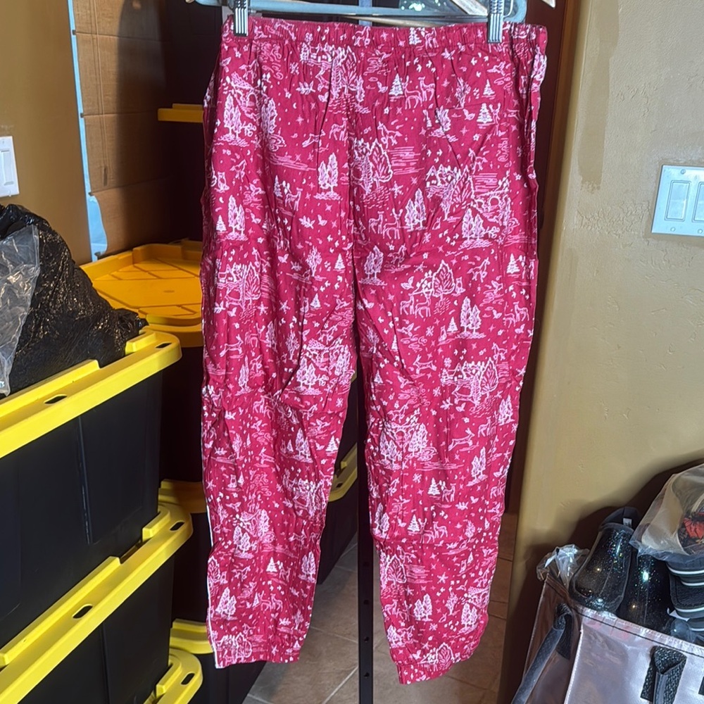 NIP Victoria’s Secret Red Winter Reindeer  Jogger Pajama Pants Size XL - Picture 7 of 9
